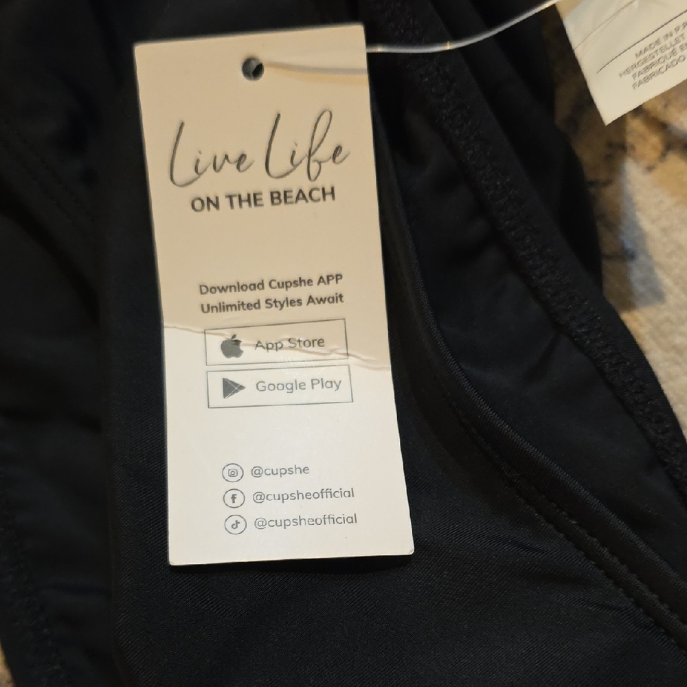 Cupshe Elegant Black One-Piece Swimsuit - Picture 2 of 5